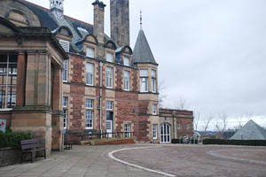 英国爱丁堡龙比亚大学定向班